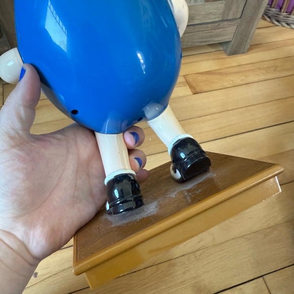 Vintage 90s Mars Inc. M&Ms candy dispenser blue nostalgic - Picture 4 of 8